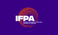 Billede med IFPAs grafiske logo, lilla baggrund med bogstaverne IFPA i hvid og en orange cirkel bag ved med grafisk effekt. 